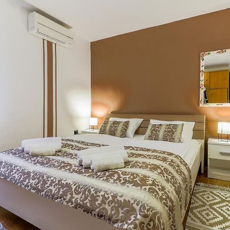 City Center 3 Bedroom Apartment Vrsar Exterior foto